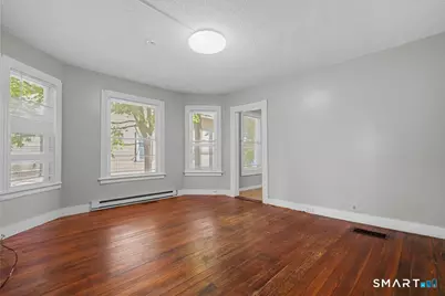 21 Aetna Street, Waterbury, CT 06704 - Photo 2