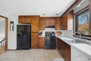 44 Haddam Neck Rd, East Hampton, CT 06424 - Photo 12