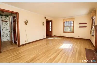 160 Astoria Avenue, Bridgeport, CT 06604 - Photo 14