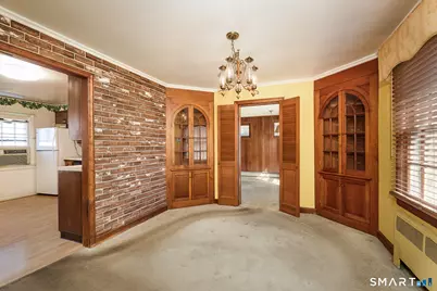 160 Astoria Avenue, Bridgeport, CT 06604 - Photo 16