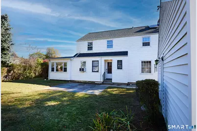 160 Astoria Avenue, Bridgeport, CT 06604 - Photo 10