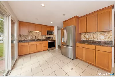 267 Kings Highway, North Haven, CT 06473 - Photo 6