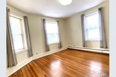 33 Smith Street, New Britain, CT 06053 - Photo 2