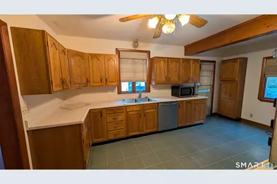 10-12 Parker Terrace #12, Glastonbury, CT 06033 - Photo 12