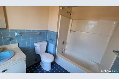 50-52 Lawrence Street #2, Hartford, CT 06106 - Photo 18