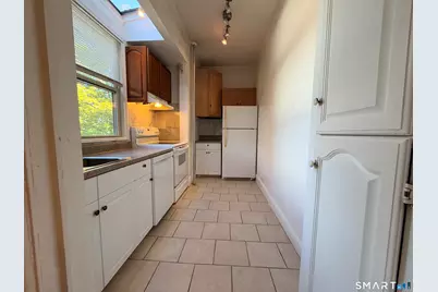 883 Montauk Avenue #4, New London, CT 06320 - Photo 4