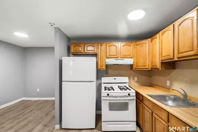 28 Lawrence Street #28-2, Hartford, CT 06106 - Photo 1