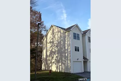 527 West Thames Street #2, Norwich, CT 06360 - Photo 1