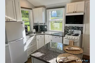 414 Pequot Avenue, Groton, CT 06355 - Photo 6