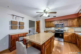 24 Meadowbrook Dr, North Branford, CT 06471 - Photo 8