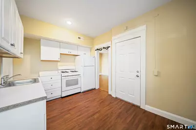 174 Logan Street #8, Bridgeport, CT 06607 - Photo 6