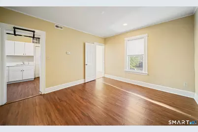 174 Logan Street #8, Bridgeport, CT 06607 - Photo 8