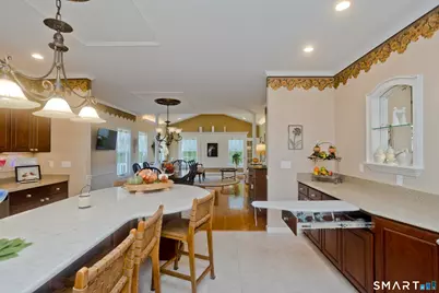 26 Ross Way #26, Windsor Locks, CT 06096 - Photo 12