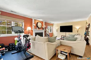 404 Country Club Ct, Rocky Hill, CT 06067 - Photo 10