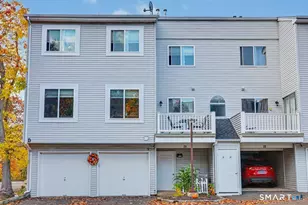 29 Staffordshire Commons Dr, Wallingford, CT 06492 - Photo 1