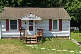 187 Killingly Ave, Putnam, CT 06260 - Photo 1