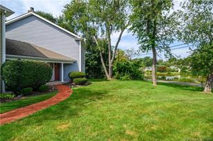 24 Apple Blossom Ln, Danbury, CT 06811