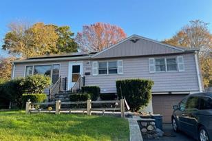 168 Beatrice Dr West Haven CT 06516 MLS 170462148 Coldwell