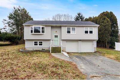 25 Lincoln Road, Waterford, CT 06385 - Photo 1