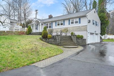 10 Field Road, Danbury, CT 06811 - Photo 1