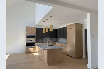 34 Village Circle, Guilford, CT 06437 - Photo 1