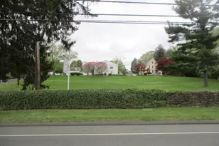 2742 State St, Hamden, CT 06517 - Photo 1