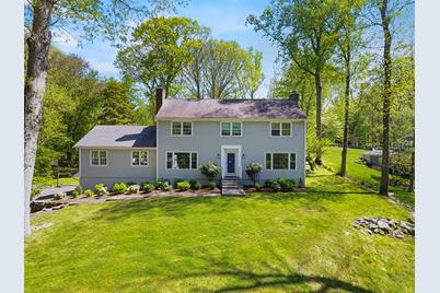 5 Deerwood Road, Westport, CT 06880 - Photo 1