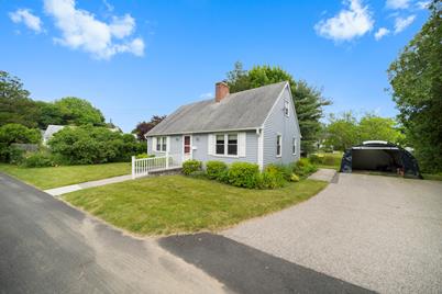 4 Pine Place, Clinton, CT 06413 - Photo 1