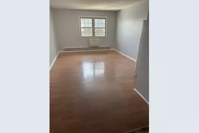 240 Oak Street #18, Bridgeport, CT 06604 - Photo 1