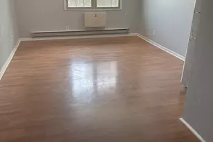 240 Oak St, Bridgeport, CT 06604 - Photo 1