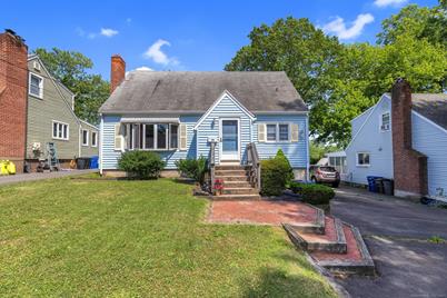 61 Hillside Avenue, West Haven, CT 06516 - Photo 1