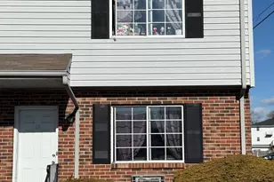 975 Meriden Rd, Waterbury, CT 06705 - Photo 1