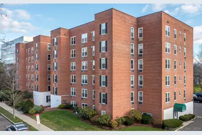 7 4th Street #APT 2H, Stamford, CT 06905 - Photo 1