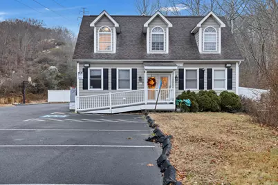 977 Hartford Turnpike, Waterford, CT 06385 - Photo 1