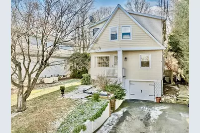 13 Ridgeview Avenue, Darien, CT 06820 - Photo 1