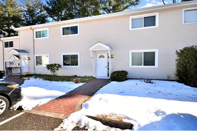 74 Washington Road #APT 14, Woodbury, CT 06798 - Photo 1