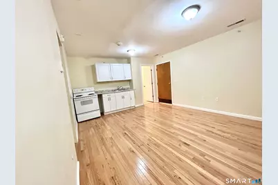 135 West Main Street #2I, Waterbury, CT 06702 - Photo 1