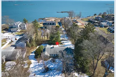 16 Old Pawson Road, Branford, CT 06405 - Photo 1