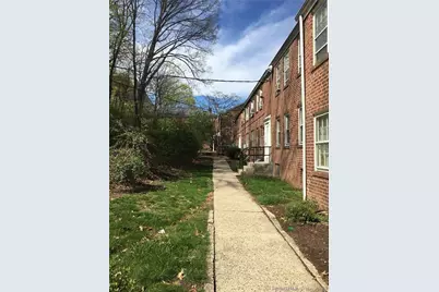 15 Clarmore Drive #APT 1B, Norwalk, CT 06850 - Photo 1