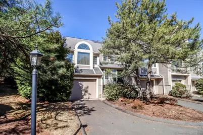 130 Paugusett Circle #130, Trumbull, CT 06611 - Photo 1