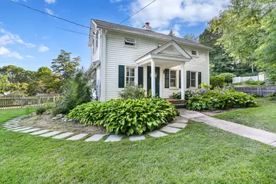 86 Toms Road, Stamford, CT 06906 - Photo 1