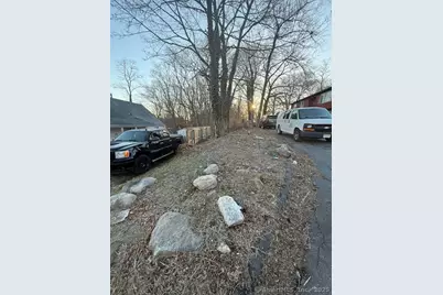 25 Agnes Street, Bridgeport, CT 06606 - Photo 1