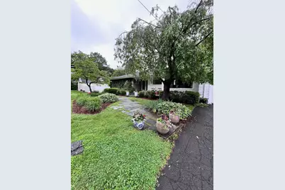 46 Tumblebrook Lane, West Hartford, CT 06117 - Photo 1