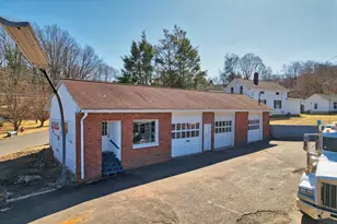 20 Old Wolcott Rd, Bristol, CT 06010 - Photo 1