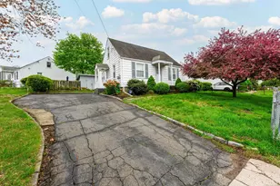 95 Vista Dr, East Haven, CT 06512 - Photo 1