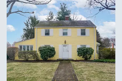 15 Chapman Road, West Hartford, CT 06107 - Photo 1