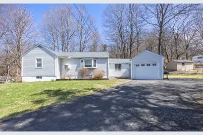 10 Berkshire Place, Danbury, CT 06810 - Photo 1