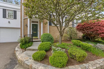 205 Main Street #APT 9, New Canaan, CT 06840 - Photo 1