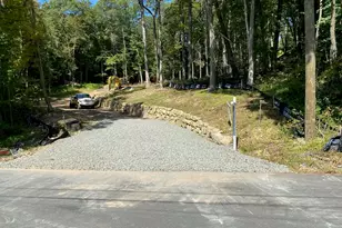 24 Anella Dr, Bethany, CT 06524 - Photo 1