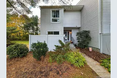 552 Oak Avenue #552, Cheshire, CT 06410 - Photo 1